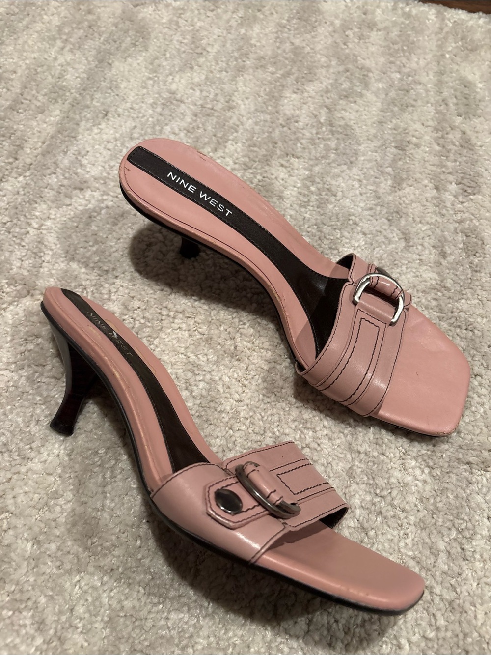 Y2k Nine West buckle kitten heels